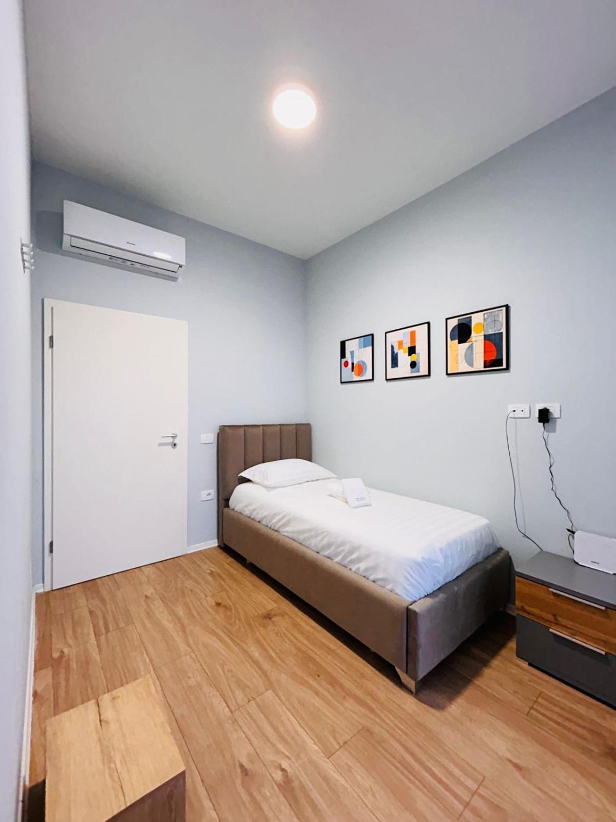 Picasso Apartment Tirana Kültér fotó