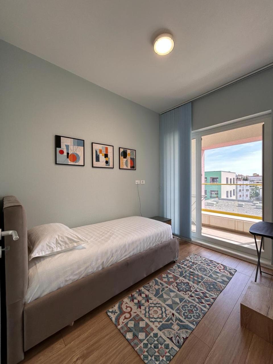 Picasso Apartment Tirana Kültér fotó